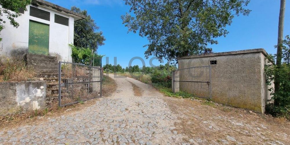 Proporção de 1/3 de Terreno · Oura, Chaves 3