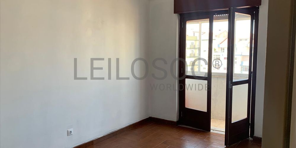 Apartamento T2 · Sintra 11