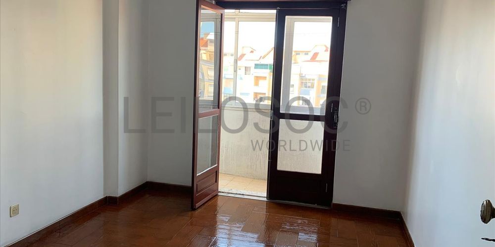 Apartamento T2 · Sintra 5