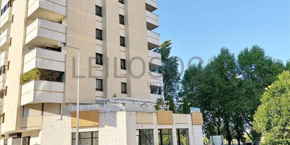 Direito à Raiz de Apartamento T6 · Areeiro, Lisboa 9