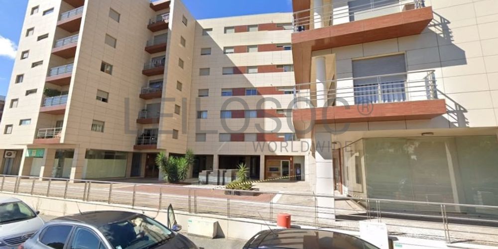 Loja · Edifício Porto Infante · Paços de Ferreira 2