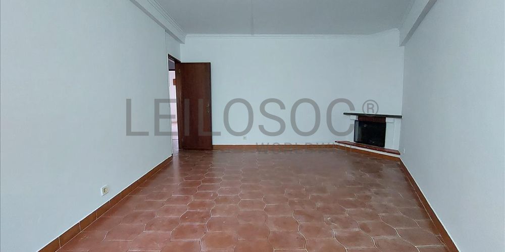 Apartamento T2 · Rio de Mouro, Sintra 8