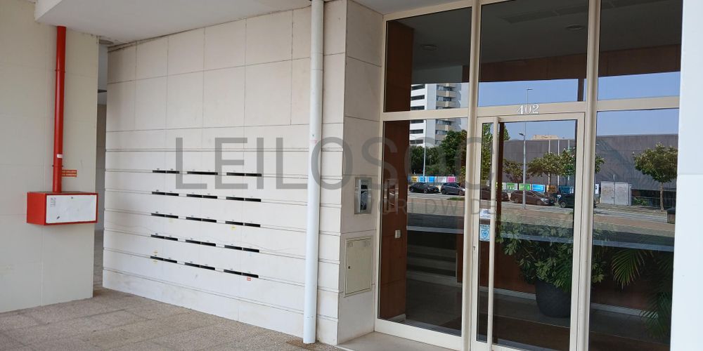 Apartamento T2 + Lugar de Garagem e Arrumos · Boavista, Porto 2